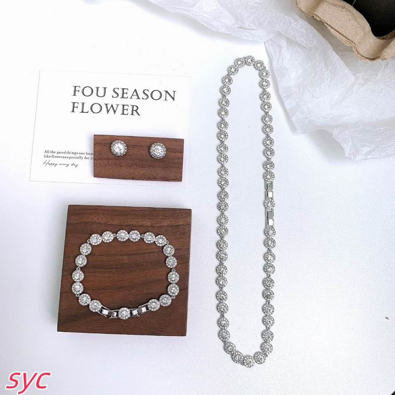 Swarovski Suits 05yxs01